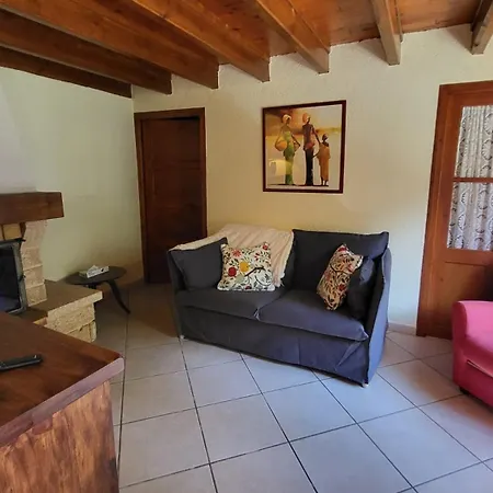 Ferienhaus Maison De Village, A Cal Fourne Llo